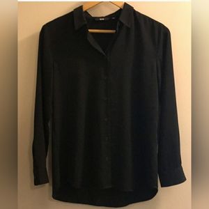 Black Uniqlo blouse